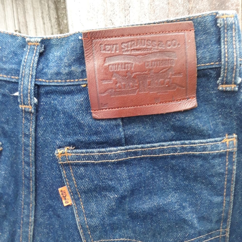 Women's Levi Jeans